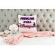 Coussin personnalisé blanc 35x35 cm avec le texte J’peux pas, je vais à Disneyland – housse déco féerique à offrir