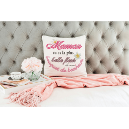Coussin personnalisé blanc 35x35 cm avec le texte Maman, tu es la plus belle – housse cadeau doux et affectueux